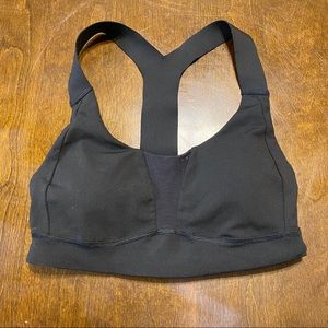 black North Face sports bra